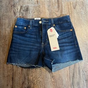 Womens Levi jean shorts size 26